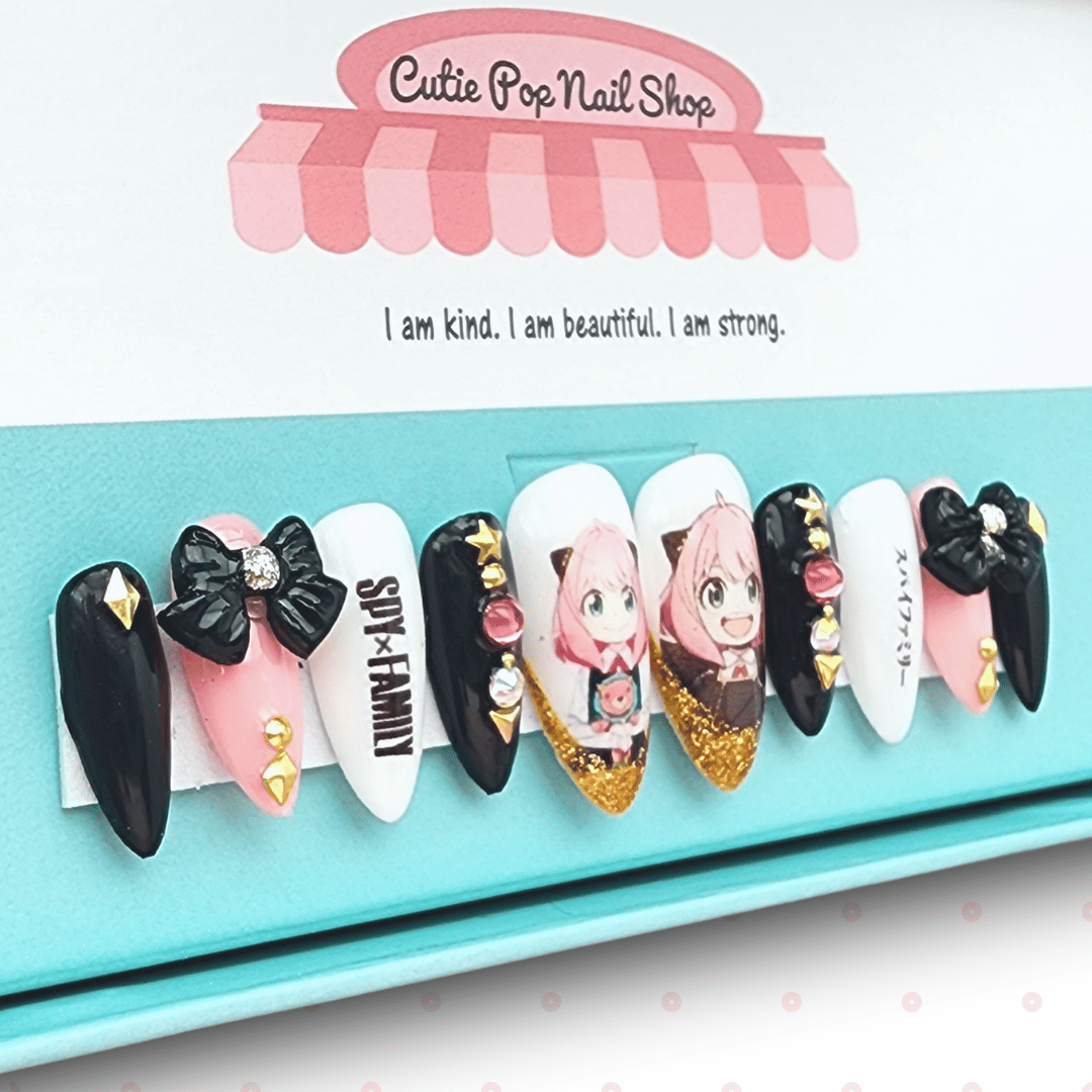 Press-On Nails – Anya