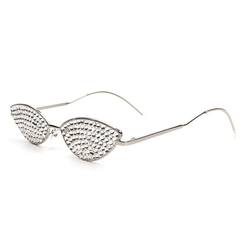 Top Designer New Cat Eye Design Sunglasses For Women New Small Size Luxury New Popular Rhinestone Sun Glasses For Women New Vintage Style Eyeglasses