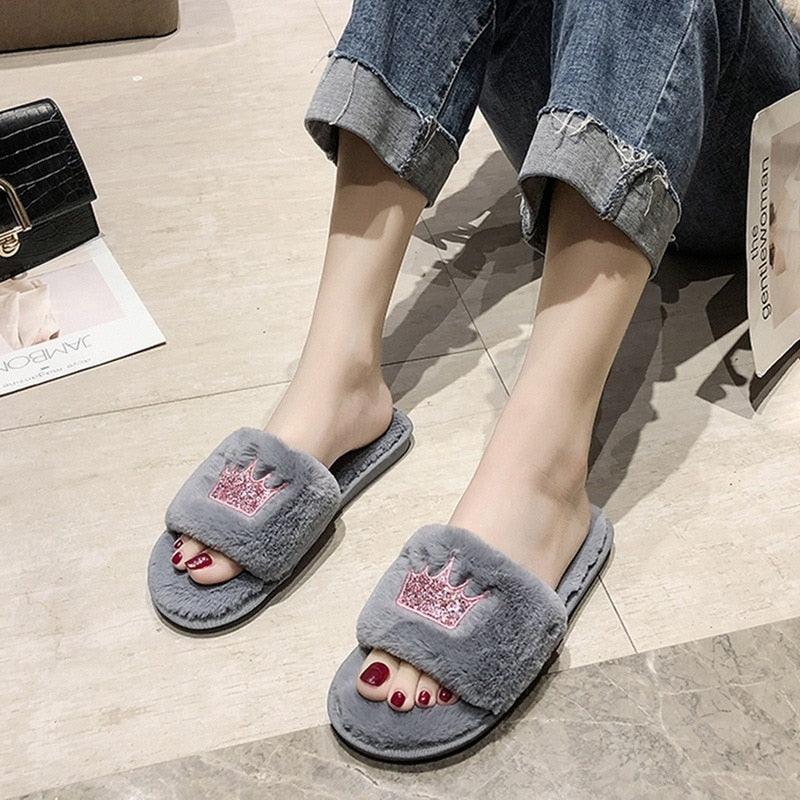 Warm Fluffy Slippers Women Faux Fur Slipper Indoor Floor Slides Flat Soft Furry House Warm Comfortable Fuzzy Furry Bedroom Slippers Indoor Cozy Memory Foam Anti-Slip Flip Flops