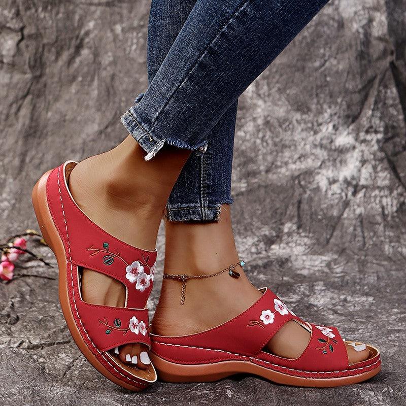 Woman Flower Platform Colorful Shoes Comfortable Casual Sandals For Women Comfortable Flower Clip Toe Summer Beach Sandals Fashion Ladies Platform Dress Shoes